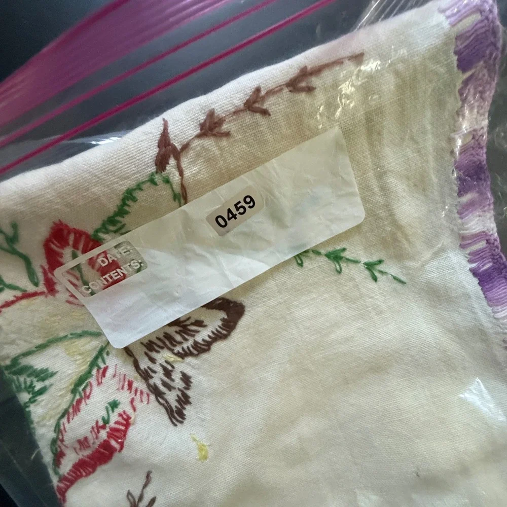 Vintage Hand Embroidered Floral Table Runner White Linen Purple Crochet Trim 38